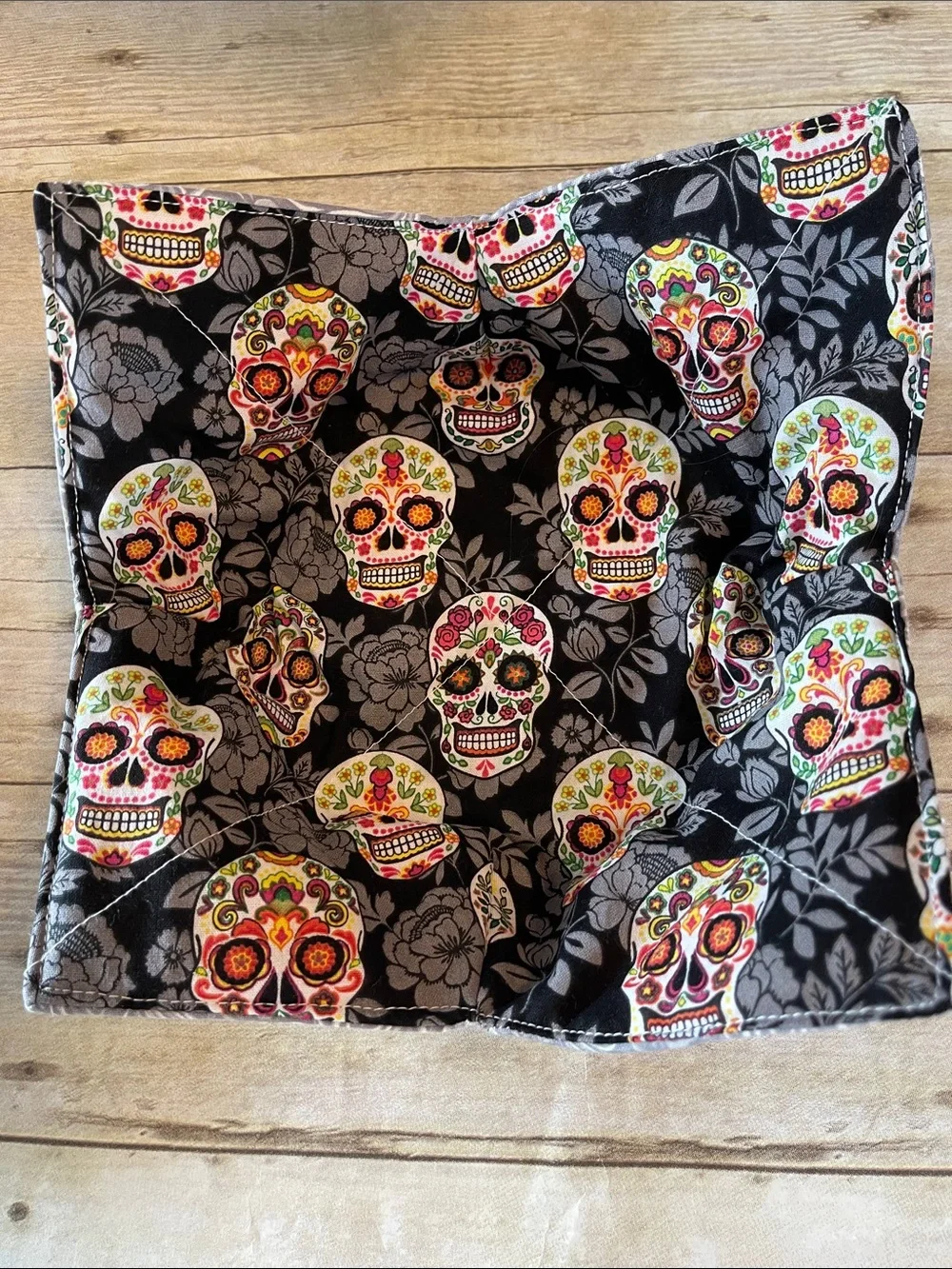 Sugar Skulks Microwave/ Ice Cream Bowl Cozy